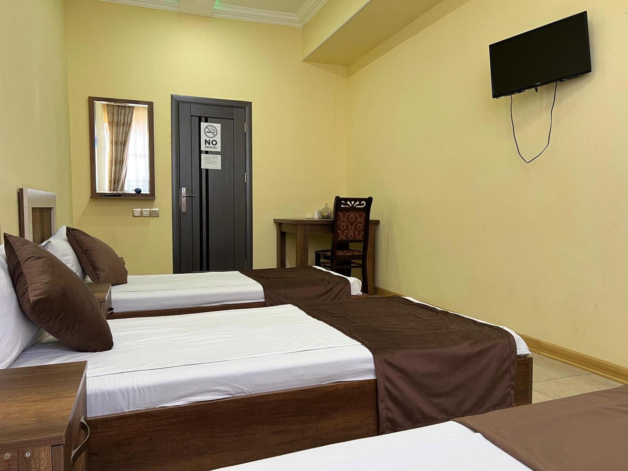 Rahat Hotel Ganja Exterior photo