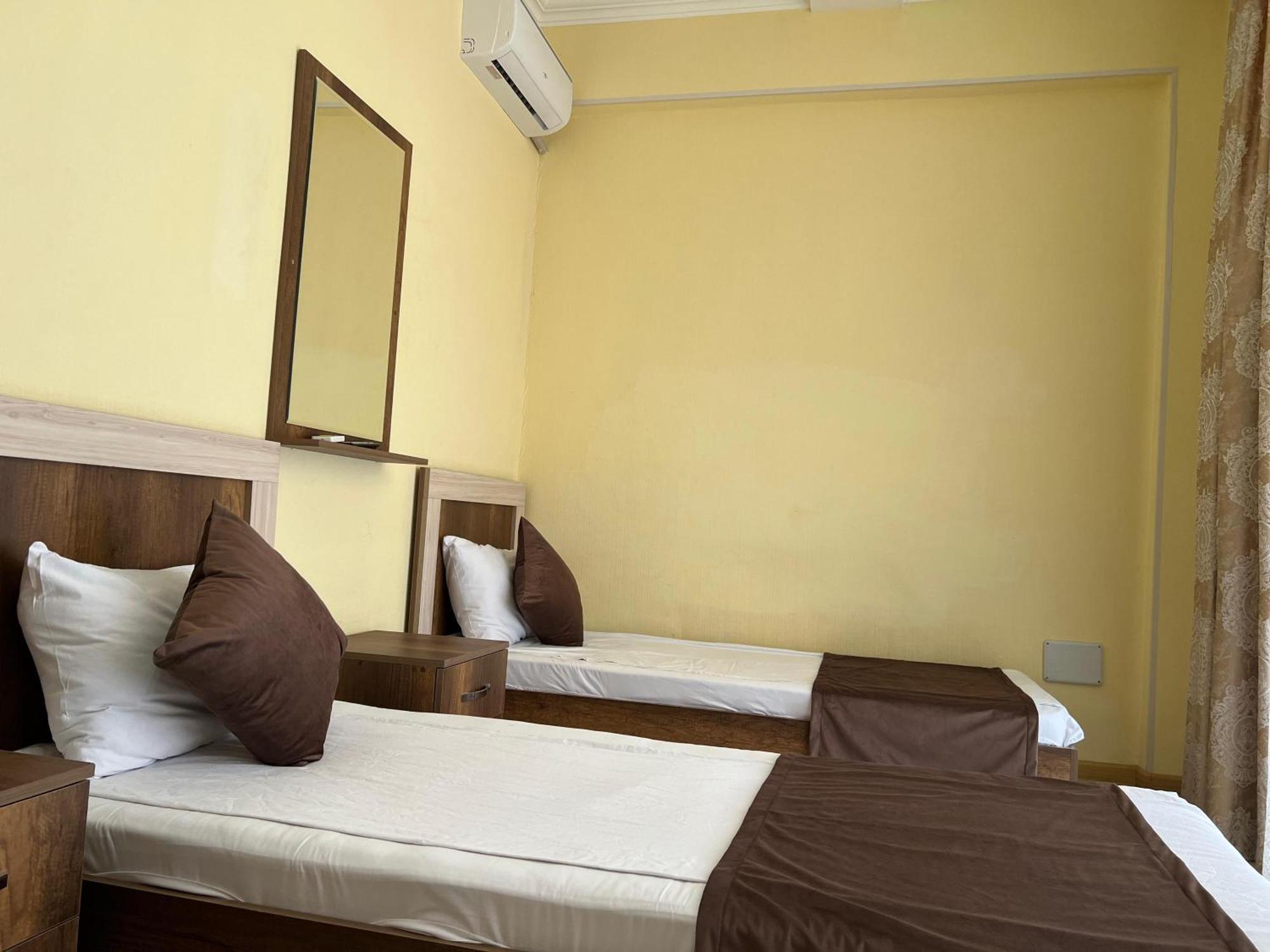 Rahat Hotel Ganja Exterior photo