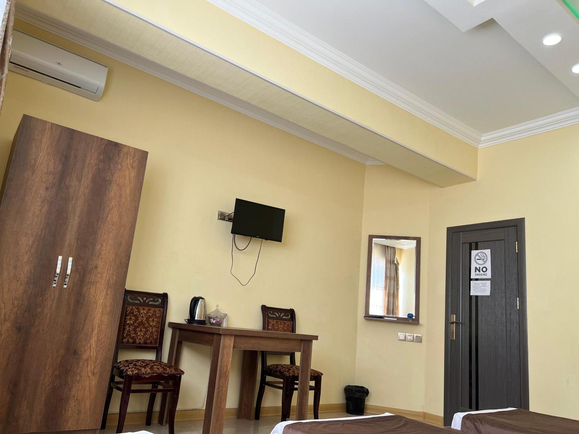 Rahat Hotel Ganja Exterior photo
